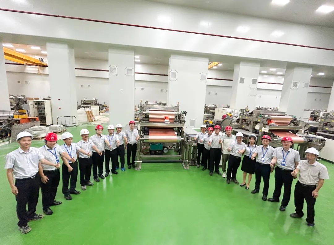 携手“铜”行 拼“箔”未来丨半岛平台科技年产5.66万吨高端铜箔项目二期首条生产线试产成功出箔
